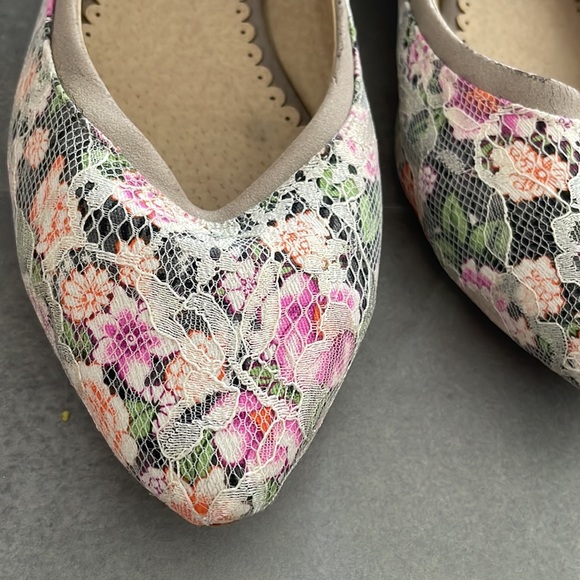 Lace flats - Picture 3 of 3